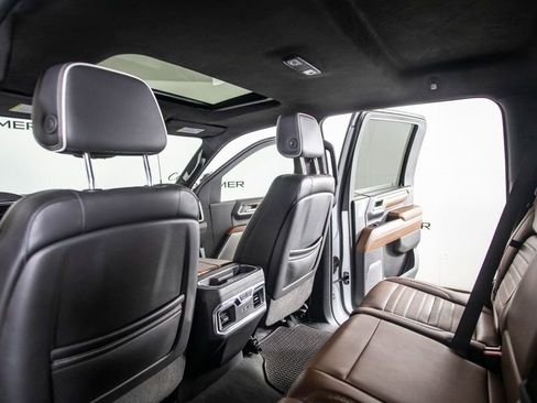 Used 2024 GMC Sierra 2500 Denali Ultimate image 20