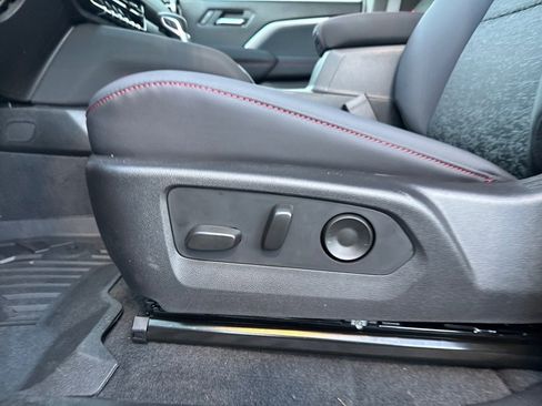 New 2026 Chevrolet Colorado Z71 w/ Technology Package image 12