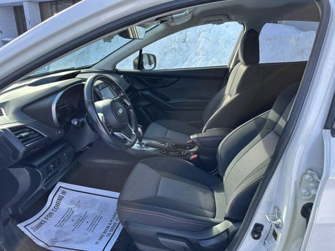 Used 2023 Subaru Crosstrek 2.0i Premium image 2