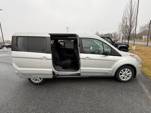 Used 2019 Ford Transit Connect XLT image 8