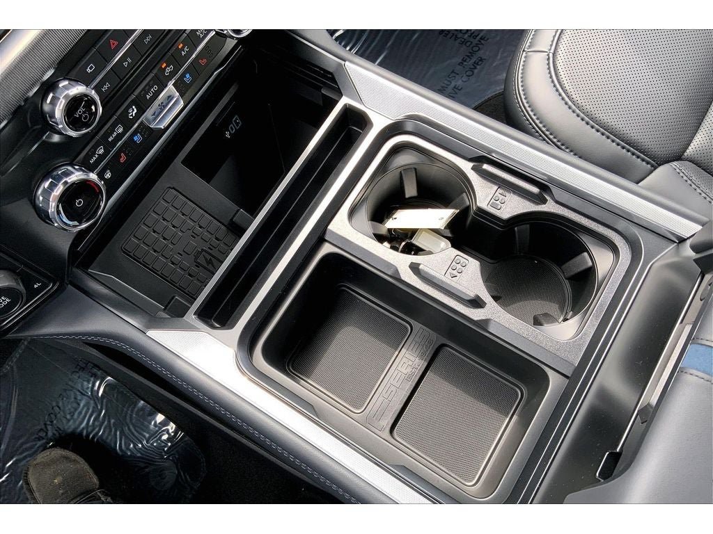 Used 2026 Ford F350 Platinum w/ FX4 Off-Road Package AWD/4WD image 9