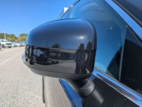 New 2026 Volvo XC90 B6 Plus w/ Protection Package Premier AWD/4WD image 12