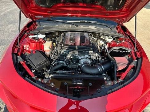 Used 2019 Chevrolet Camaro ZL1 RWD image 36