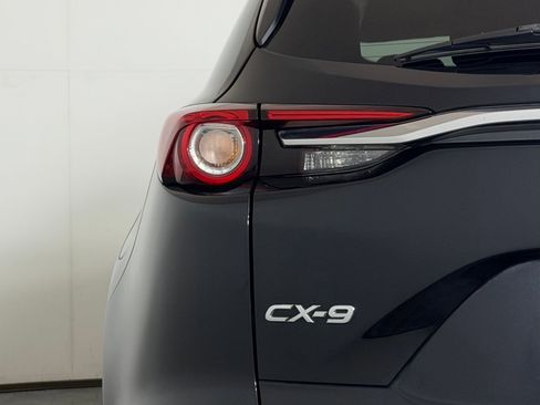 Used 2017 MAZDA CX-9 Sport FWD image 13