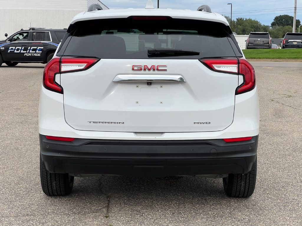 Used 2023 GMC Terrain SLE w/ Driver Convenience Package AWD/4WD image 41