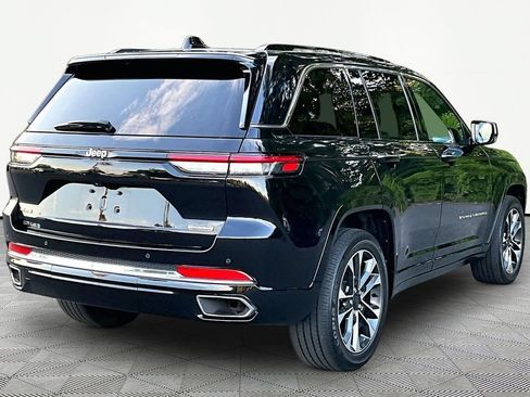 Used 2023 Jeep Grand Cherokee Overland AWD/4WD image 6