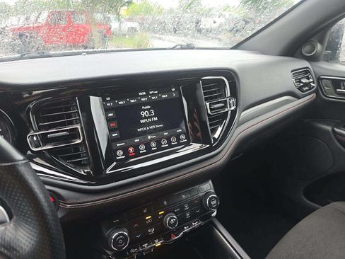 Used 2024 Dodge Durango GT AWD/4WD image 30