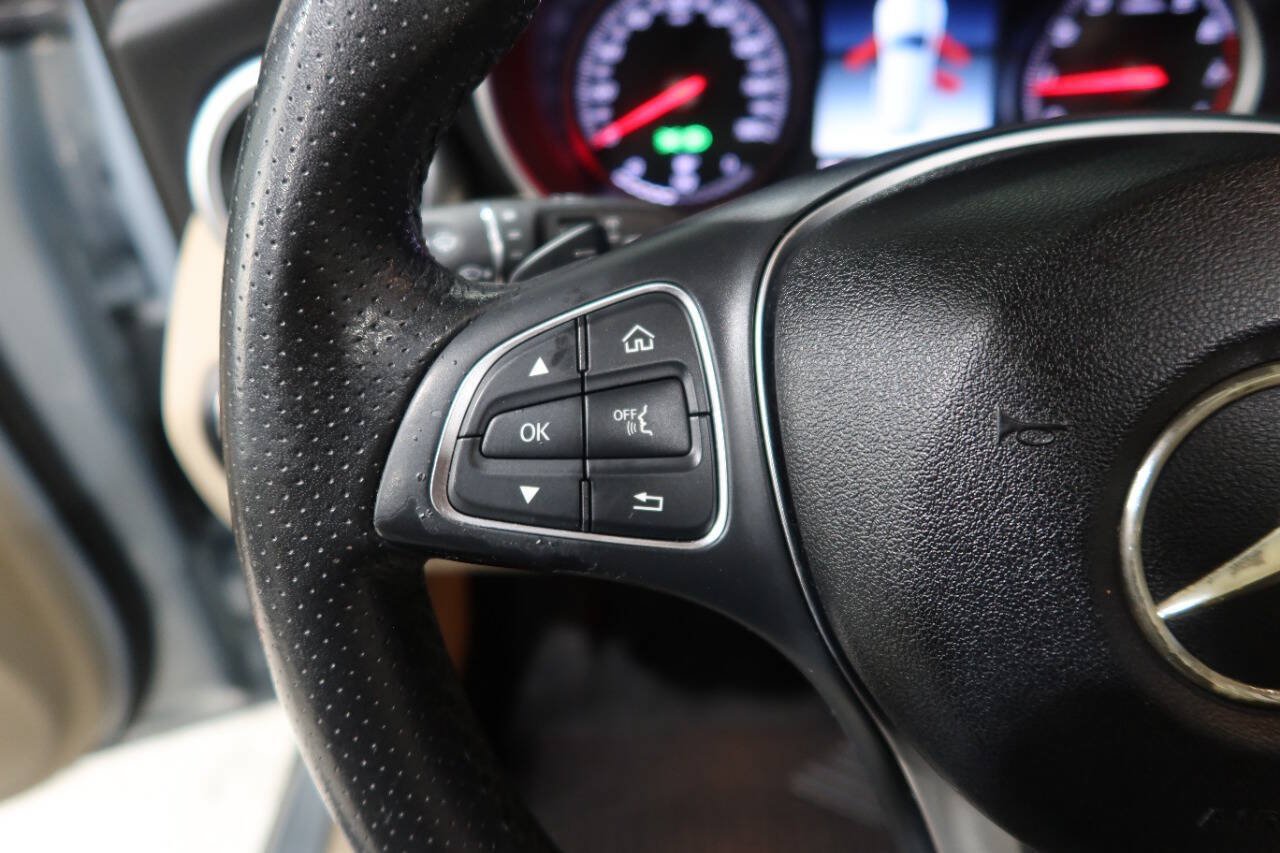 Used 2018 Mercedes-Benz GLC 300 image 33