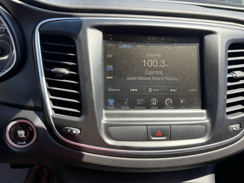 Used 2016 Chrysler 200 Limited w/ Anniversary Edition FWD image 23