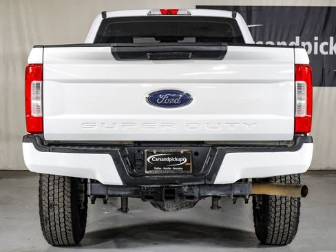 Used 2019 Ford F250 XL w/ XL Value Package image 9