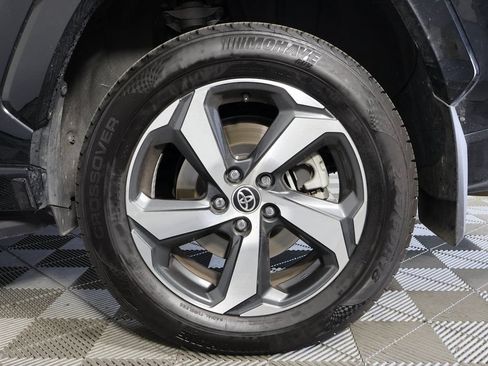 Used 2024 Toyota RAV4 SE w/ Weather & Moonroof Package AWD/4WD image 15