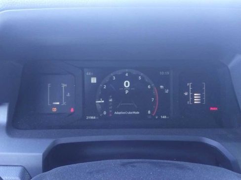 Used 2025 Toyota Tacoma SR5 image 3