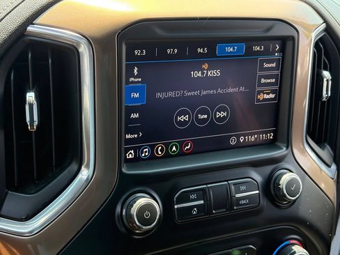 Used 2020 Chevrolet Silverado 1500 High Country w/ Trailer Camera Package RWD image 10