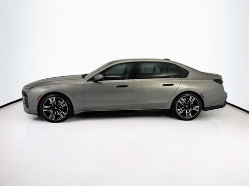 Certified 2023 BMW 760i xDrive AWD/4WD image 8