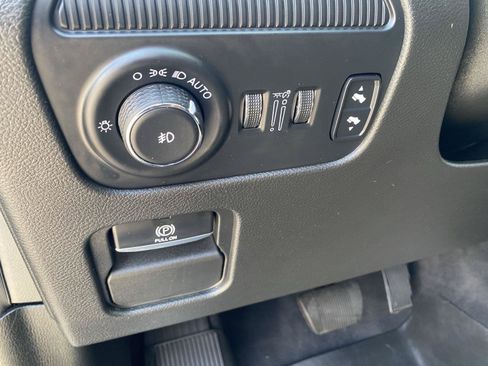 Used 2024 Jeep Wagoneer Series II AWD/4WD image 28