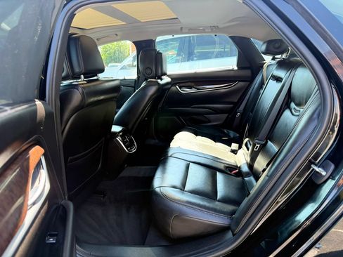 Used 2013 Cadillac XTS Premium FWD image 27