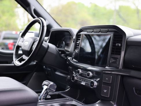 Used 2022 Ford F150 XLT w/ Equipment Group 302A High image 11