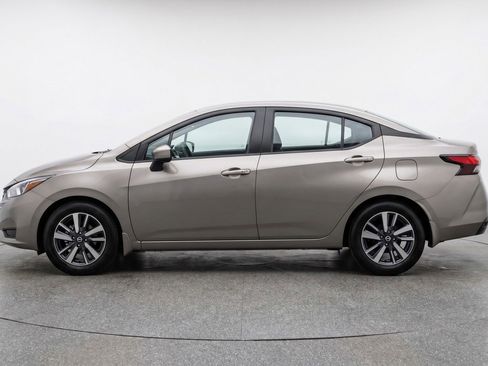 Used 2025 Nissan Versa SV FWD image 4