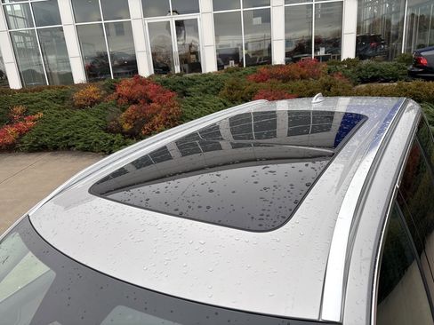 Certified 2025 Volvo XC90 B6 Plus image 12