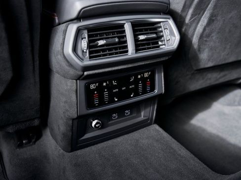 Used 2024 Lamborghini Urus Performante image 59