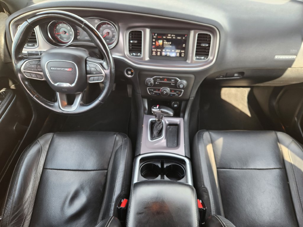 Used 2021 Dodge Charger SXT w/ Leather Interior Group RWD image 25
