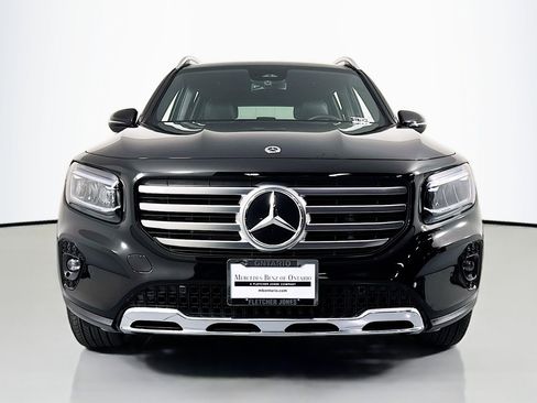 Certified 2025 Mercedes-Benz GLB 250 image 3