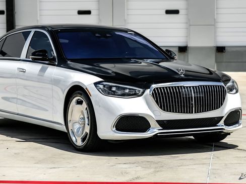 Used 2024 Mercedes-Benz Maybach S 580 4MATIC image 27
