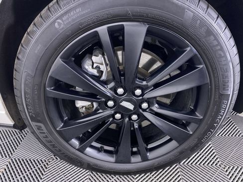 Certified 2023 Cadillac XT6 Premium Luxury AWD/4WD image 17