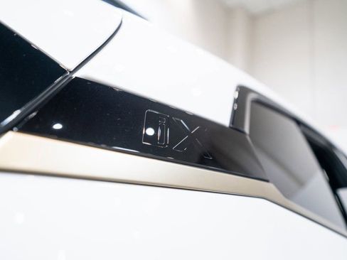 Used 2023 BMW iX xDrive50 w/ Ultimate Package 2 image 13