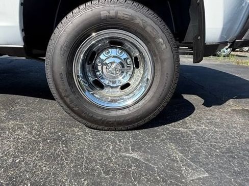New 2026 RAM 3500 Tradesman AWD/4WD image 6
