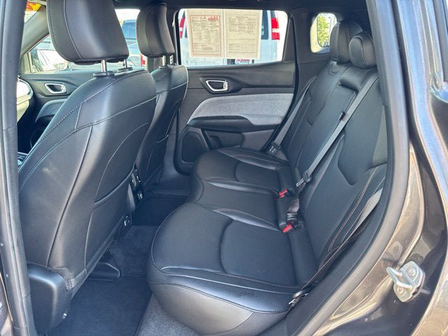 Used 2023 Jeep Compass Latitude AWD/4WD image 18