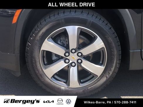 Used 2022 Chevrolet Traverse LT w/ LT Premium Package AWD/4WD image 12
