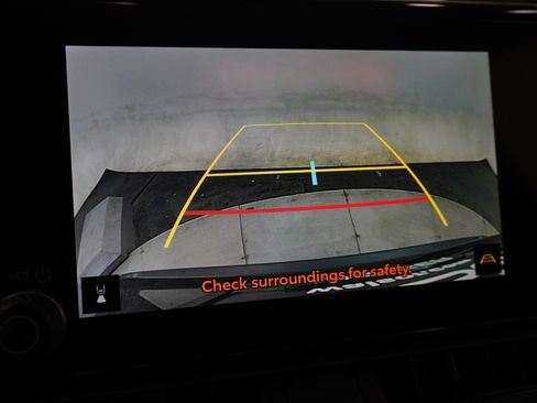 Used 2025 Toyota RAV4 LE image 27