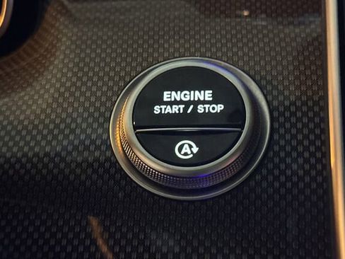 Certified 2025 Mercedes-Benz C 300 4MATIC Sedan image 28