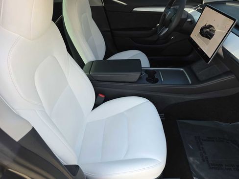 Used 2022 Tesla Model 3 Long Range image 18