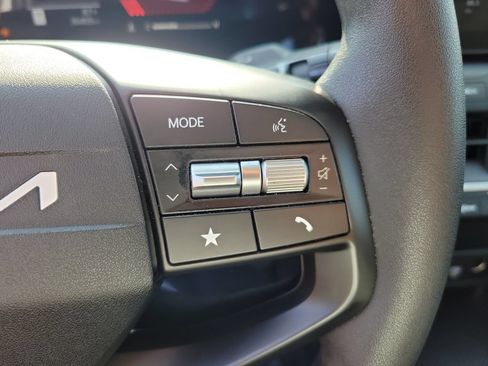 Used 2025 Kia K4 FWD image 19