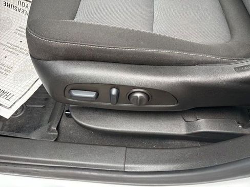 Used 2023 Chevrolet Blazer LT w/ Convenience Package image 12