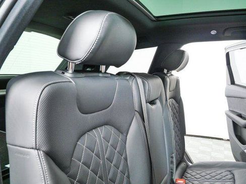 New 2026 Audi SQ7 Prestige AWD/4WD image 24