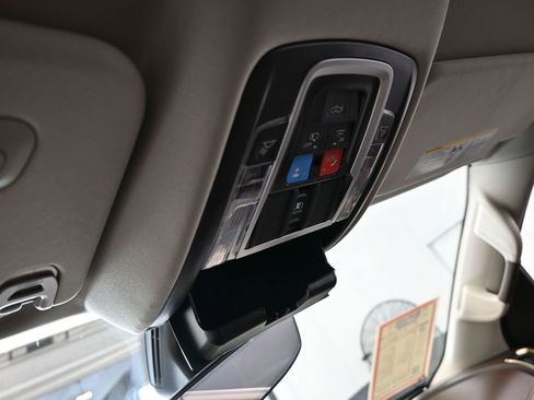 Used 2025 RAM 1500 Limited image 31