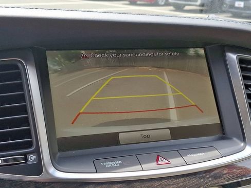 Used 2015 Hyundai Equus Signature RWD image 11