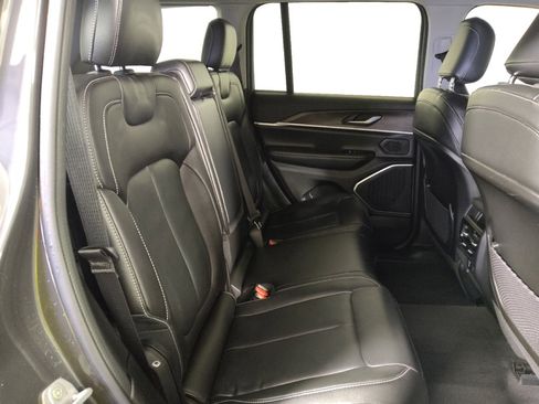 Used 2022 Jeep Grand Cherokee Limited 4xe image 19