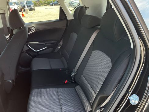 Used 2025 Kia Soul LX w/ LX Technology Package FWD image 37