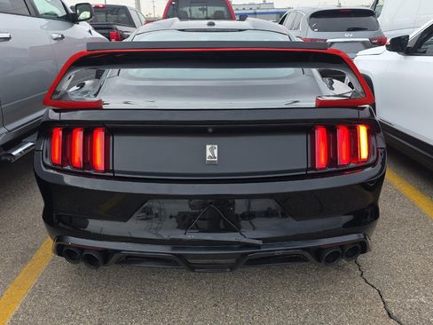 Used 2016 Ford Mustang Shelby GT350 w/ Technology Package image 5