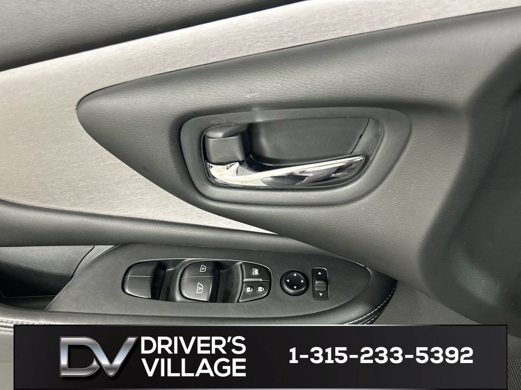 Used 2023 Nissan Murano SV w/ SV Midnight Edition Package AWD/4WD image 11