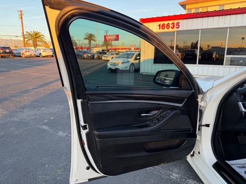 Used 2013 BMW 528i Sedan image 14