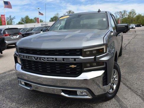 Used 2021 Chevrolet Silverado 1500 LT AWD/4WD image 12