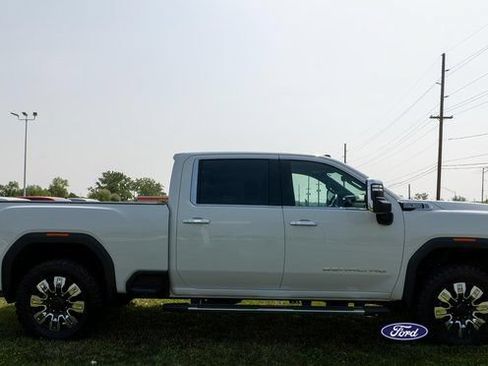 Used 2024 GMC Sierra 2500 Denali w/ Denali Reserve Package AWD/4WD image 5
