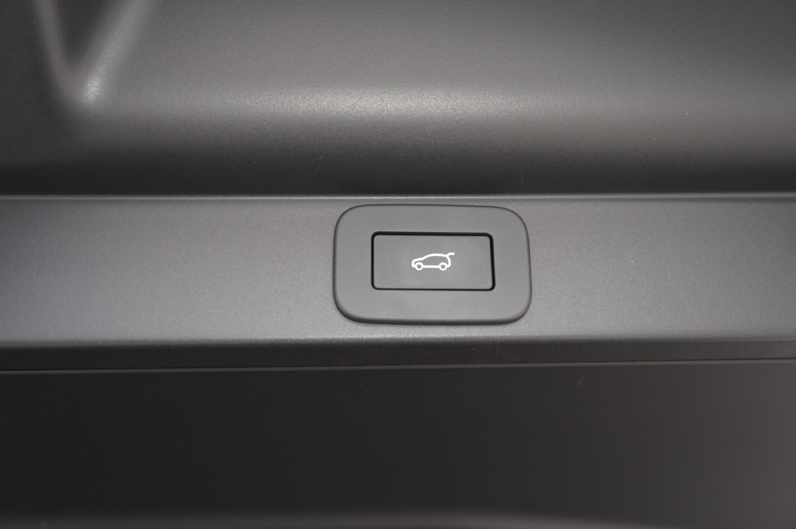 Used 2025 Land Rover Range Rover SE AWD/4WD image 9