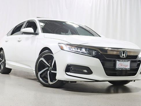 Used 2019 Honda Accord Sport image 6