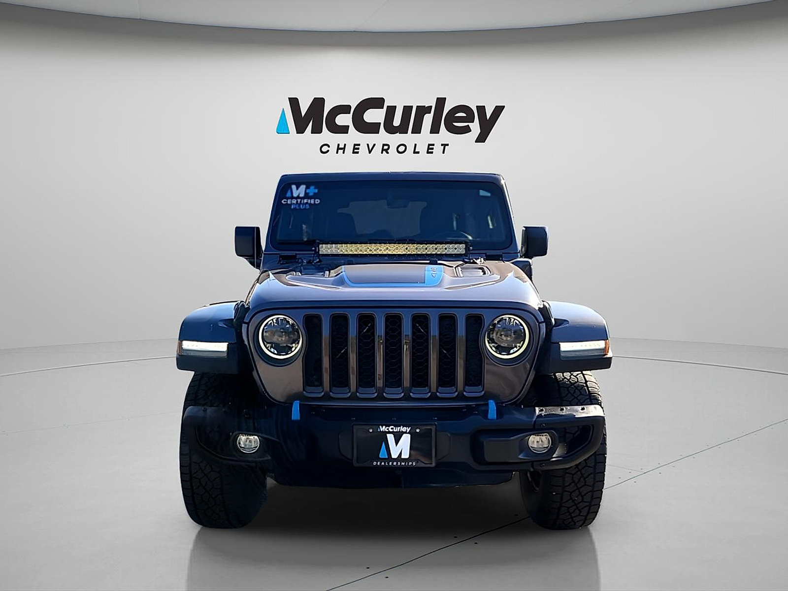 Used 2023 Jeep Wrangler Unlimited Rubicon 4xe AWD/4WD image 2